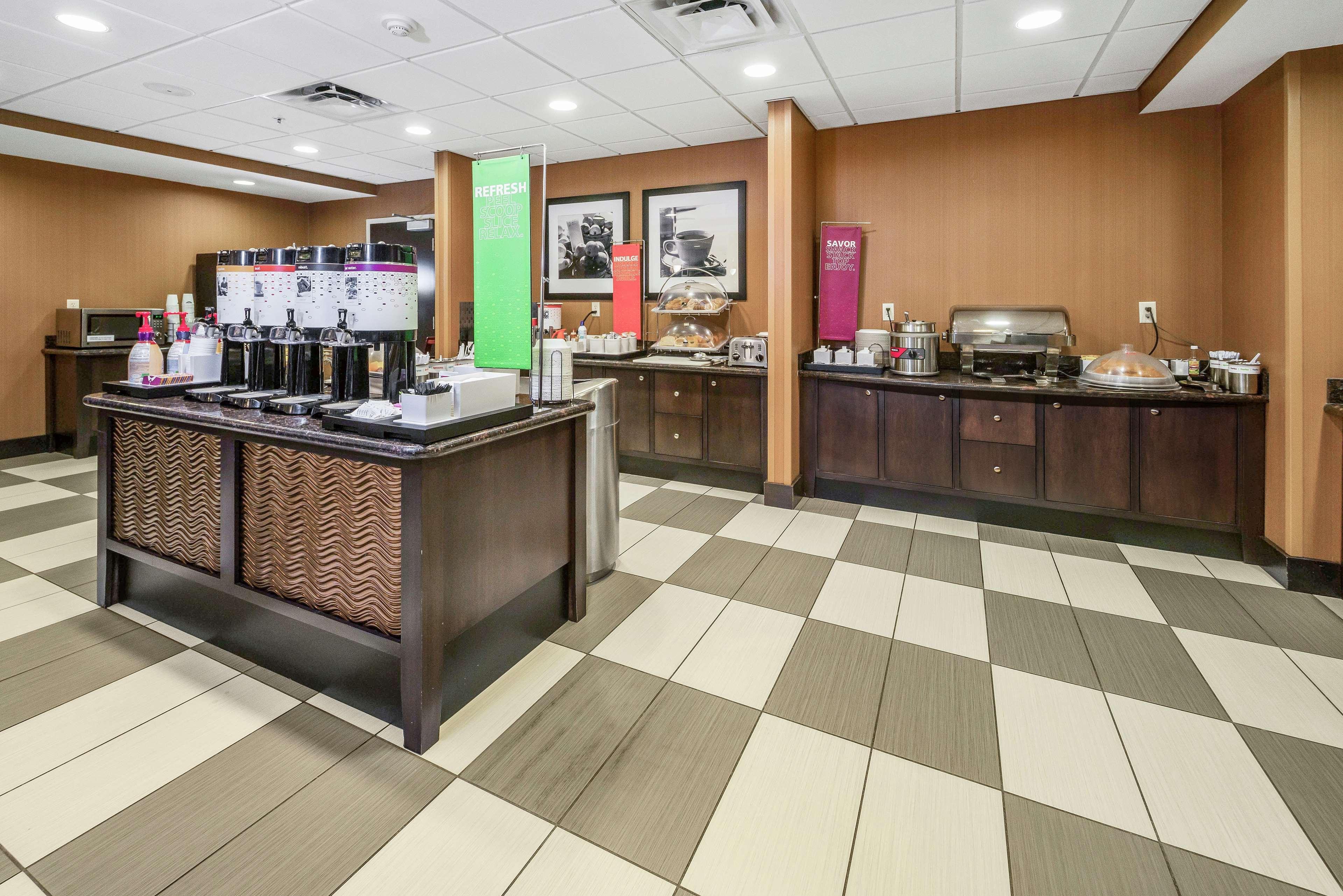 Hampton Inn And Suites Tulsa/Catoosa Екстериор снимка