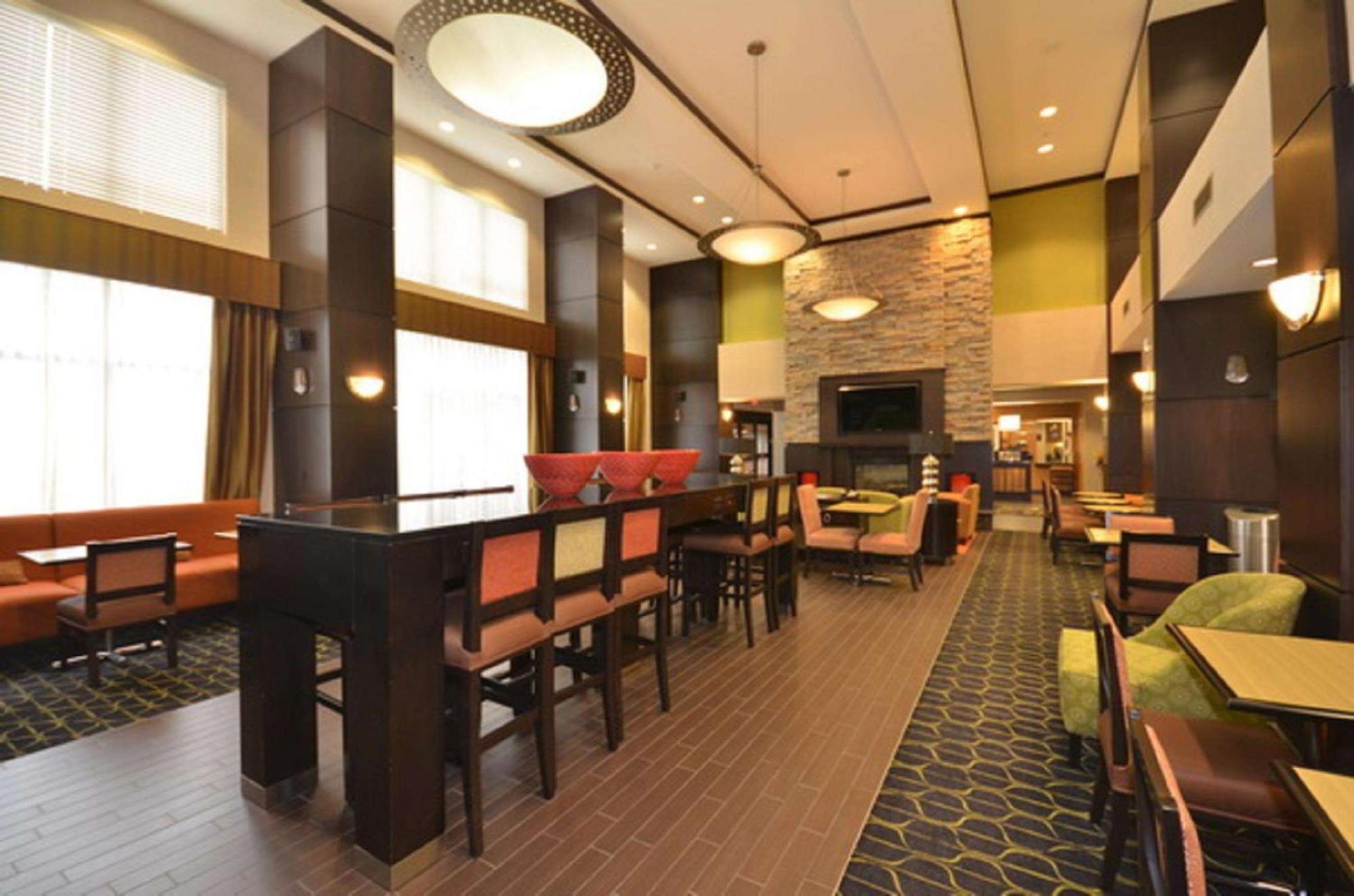 Hampton Inn And Suites Tulsa/Catoosa Екстериор снимка