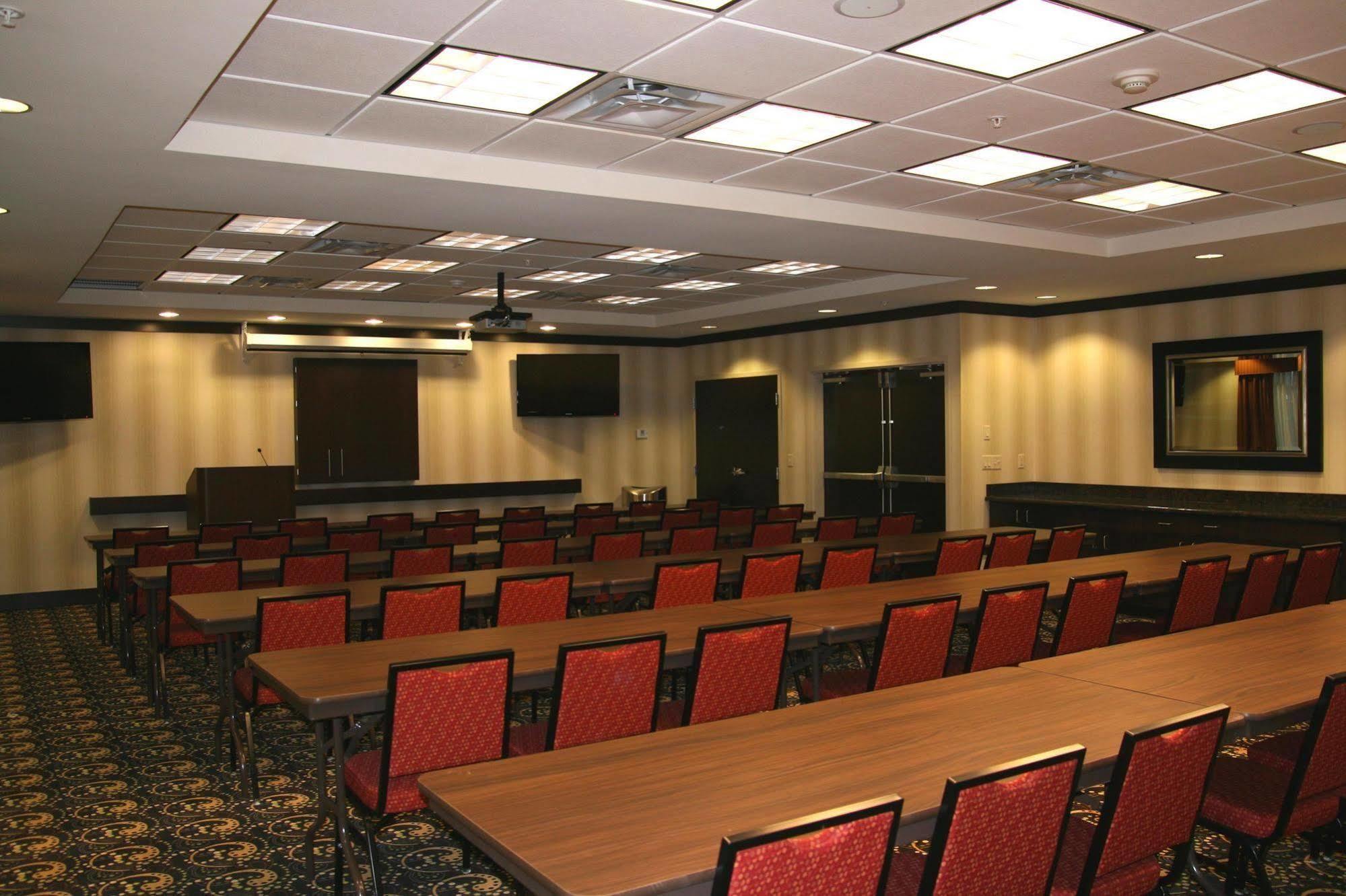 Hampton Inn And Suites Tulsa/Catoosa Съоръжения снимка